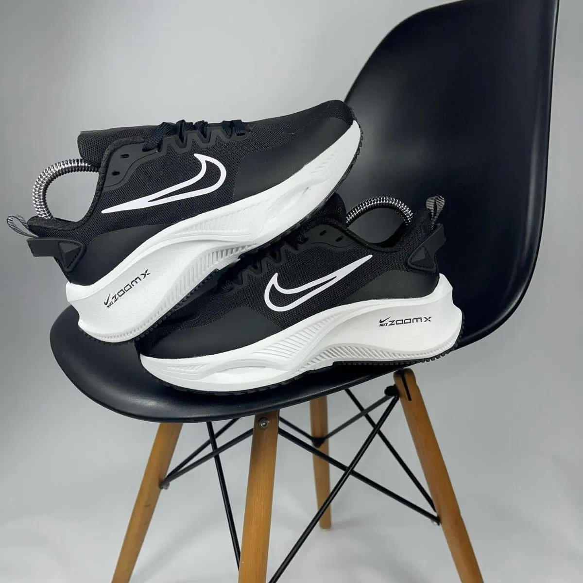 NIKE ZOOM 3 "NEGRA/BLANCA"